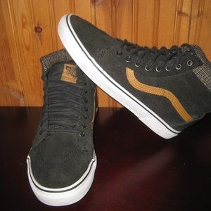 Mens VAN'S Hi Top Skateboard Shoes Size 10
